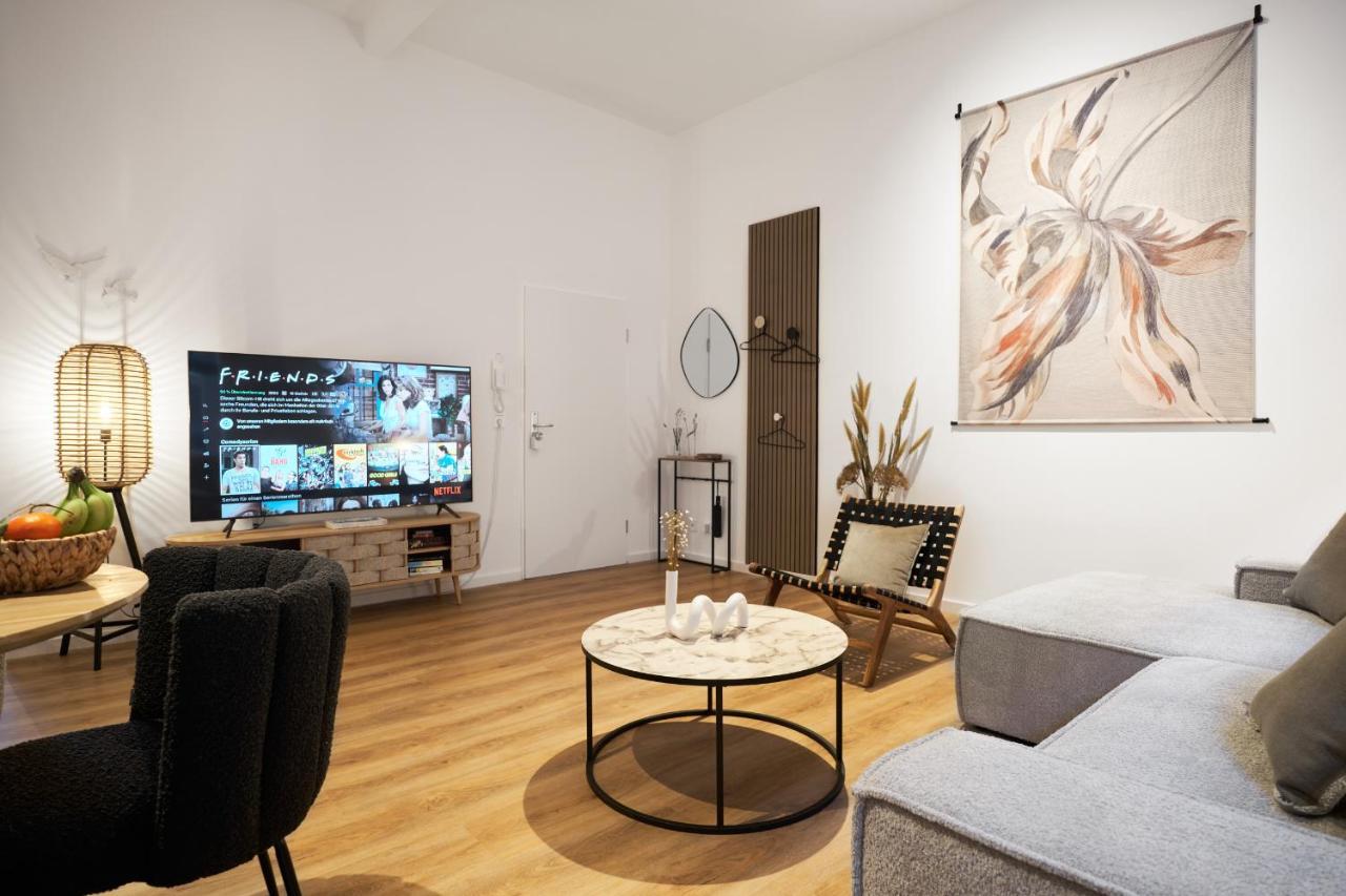 קלן Park Avenue Apartments - Dom Mit Stil - Kueche - Parkplatz - Wlan - 65 Zoll Tv - Netflix מראה חיצוני תמונה