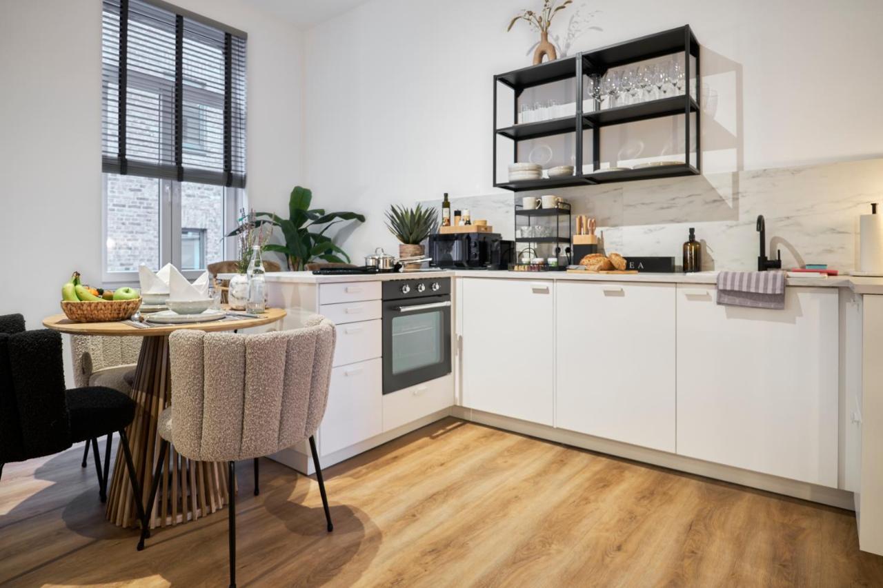 קלן Park Avenue Apartments - Dom Mit Stil - Kueche - Parkplatz - Wlan - 65 Zoll Tv - Netflix מראה חיצוני תמונה