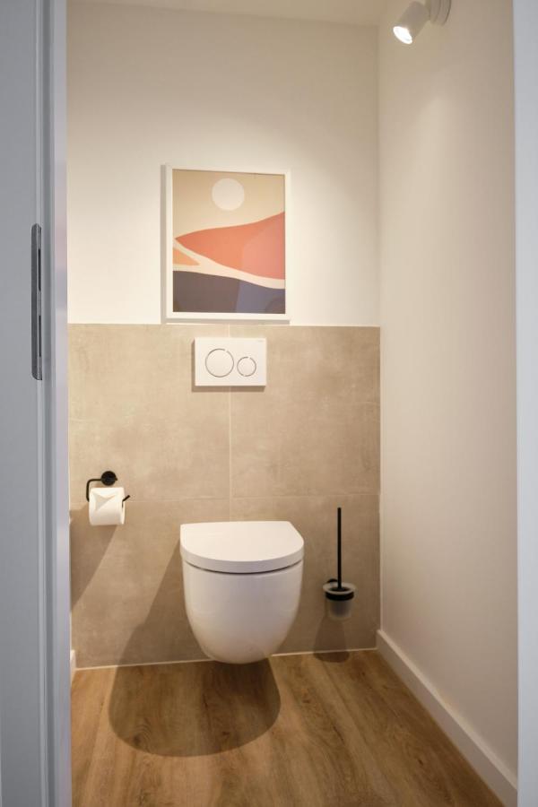 קלן Park Avenue Apartments - Dom Mit Stil - Kueche - Parkplatz - Wlan - 65 Zoll Tv - Netflix מראה חיצוני תמונה