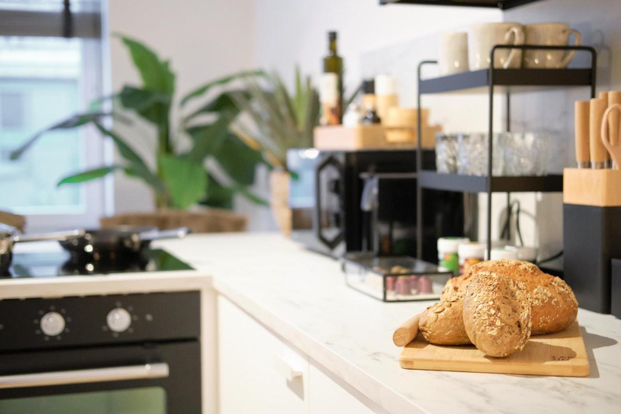 קלן Park Avenue Apartments - Dom Mit Stil - Kueche - Parkplatz - Wlan - 65 Zoll Tv - Netflix מראה חיצוני תמונה