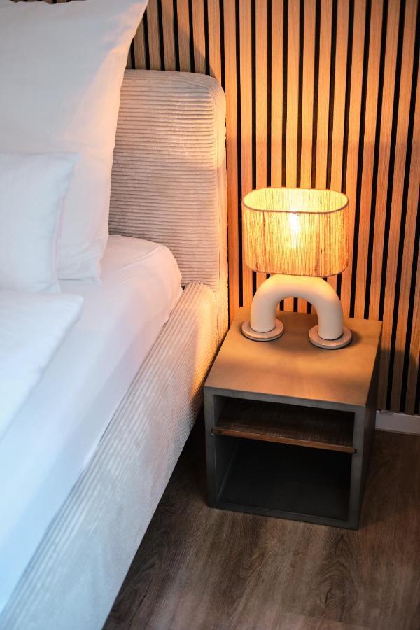 קלן Park Avenue Apartments - Dom Mit Stil - Kueche - Parkplatz - Wlan - 65 Zoll Tv - Netflix מראה חיצוני תמונה