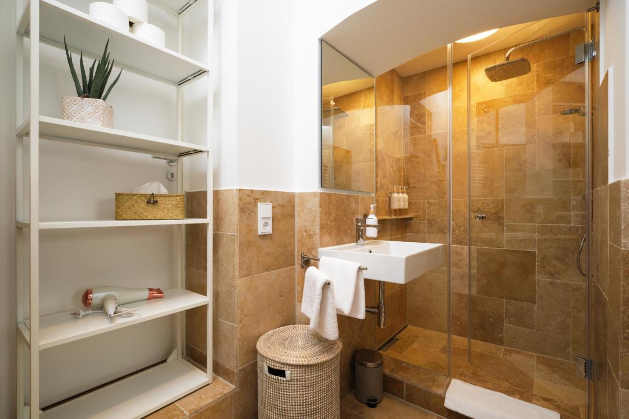 קלן Park Avenue Apartments - Dom Mit Stil - Kueche - Parkplatz - Wlan - 65 Zoll Tv - Netflix מראה חיצוני תמונה