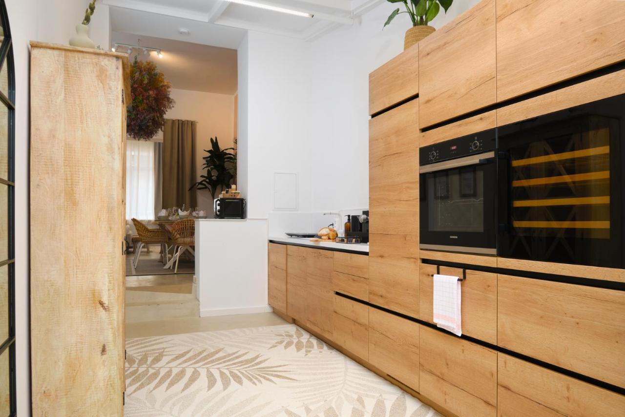 קלן Park Avenue Apartments - Dom Mit Stil - Kueche - Parkplatz - Wlan - 65 Zoll Tv - Netflix מראה חיצוני תמונה