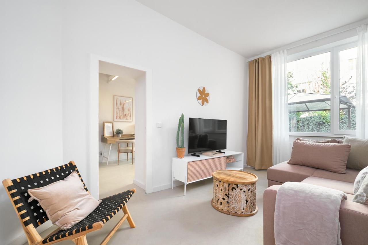 קלן Park Avenue Apartments - Dom Mit Stil - Kueche - Parkplatz - Wlan - 65 Zoll Tv - Netflix מראה חיצוני תמונה