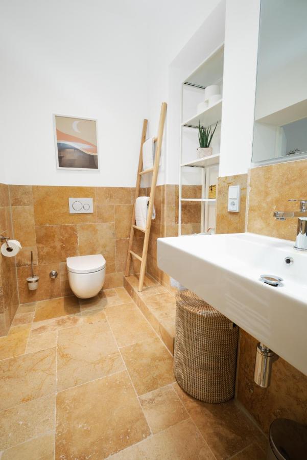 קלן Park Avenue Apartments - Dom Mit Stil - Kueche - Parkplatz - Wlan - 65 Zoll Tv - Netflix מראה חיצוני תמונה